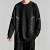 Camiseta masculina de manga longa para primavera e outono, top de gola redonda com corte solto, camisa fina para sobreposição de outono, camiseta básica masculina elástica, versátil e moderna