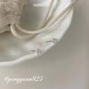 Suchuang S925 Plata Esterlina Rosa Aretes de Botón para Mujer Diseño Nicho Mini Poste para la Oreja Dormir Sin Aretes Aretes