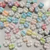 Cuentas de Trébol de Cuatro Hojas Grueso con Forma de Flor Facetada Color Transparente Chapado Mate Agujero Recto Accesorios de Abalorios para Ropa Cadena de Teléfono DIY Decoración para Colgar en el Coche