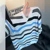 Camiseta de punto versátil para hombre, manga corta, con rayas, bloques de color, calada, estilo "old money", verano 2026, delgada, corte holgado con hombros estándar, tacto de alta gama