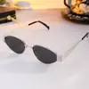 Novos óculos de sol metalizados estilo gatinho, óculos de sol modernos com proteção UV, óculos de sol de marca de luxo da moda para mulheres
