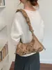 Bolso de hombro de nicho transfronterizo Otoño 2026 con lazo plisado, Bolso tipo dumpling de moda