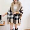 Fio Fiado no Núcleo Outono e Inverno Quente Xale Tricotado Grande Xadrez Gola de Pele Poncho Amazon em estoque Xale de Franjas poncho