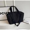 Bolsa de fitness de ioga leve de moda transfronteiriça Bolsa de armazenamento de curta distância feminina ao ar livre Bolsa de ombro simples de estilo coreano
