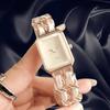 Reloj de pulsera de lujo para mujer, elegante, cuadrado, de alta gama, con diseño de celebridad de Internet, con pepitas de oro pequeñas, reloj de pulsera de nicho ligero y moderno.