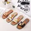 Sandalias de Metal con Hebilla Estilo Coreano para Mujer, Suela Plana Suave, Slip-Ons Antideslizantes, Calzado de Verano para Exteriores, Zapatos Casuales Versátiles al por Mayor