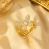 [Acero de Titanio] Collar de Mariposa con Diamantes Completos de Lujo Ligero para Mujer Acero Inoxidable Nuevo Nicho Gama Alta Cobre Incrustado Conjunto de Joyería de Circonio