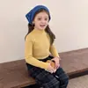 Camiseta básica de punto con cuello semialto de encaje estilo dulce para niñas, suéter ajustado para niños, top interior de otoño e invierno