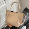 Bolso pequeño de alta gama para mujer verano 2023 nuevo bolso bandolera de moda la popular textura de este año bolso cubo de diamantes portátil