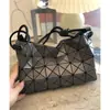 Bolso con Patrón de Diamantes, Bolso de Almohada para Debajo del Brazo, Bolso Tofu, Bolso Cubo Cruzado de un Solo Hombro, Bolso Japonés para Mujer, Bolso Cuadrado Pequeño, Versátil