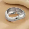 Europa y Estados Unidos exagerado transfronterizo ins sentido del diseño de la industria pesada metal liso pulsera geométrica personalidad pulsera ancha pulsera