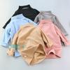 Camiseta para Meninos e Meninas com Estampa de Letras, Tecido Autotérmico, Top Base de Gola Alta, Novo Estilo Inverno 2026, Roupa Infantil de Comércio Exterior, Atacado