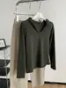 Sudadera a rayas con cuello en V de color verde oscuro, estilo retro, favorecedora para mujer, estiliza y es versátil, con hombros normales, manga larga, camiseta, sudadera, prenda básica para otoño
