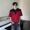 Camiseta de Verano para Hombre de Manga Corta, Estilosa de Alta Gama, Diseño de Bloques de Color Negro y Rojo con Hombros Acolchados, Estilo Americano, Resistente, Manga Media
