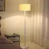 Lámpara de pie con pantalla redonda nórdica para iluminación de sala de estar, sofá y dormitorio, acogedora y de bajo consumo, con un poste largo retráctil