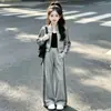 Conjunto Feminino Estilo Coreano Outono Inverno 2026 Novo Casaco de Alta Qualidade Estiloso para Crianças de Média e Mais Velhas Conjunto de Duas Peças Cool de Inverno