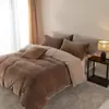 Conjunto de cuatro piezas de forro polar para bebé de alta densidad grado A, diseño minimalista, color liso, dos tonos, adecuado para dormir sin ropa, antiestático, cálido conjunto de forro polar para bebé