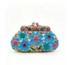 Bolsas de Noche con Incrustaciones de Diamantes Transfronterizas Listas para Enviar, Bolsos de Diamantes de Estuche Duro Metálico Hueco, Vestidos de Banquete de Comercio Exterior