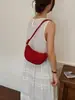 Bolso cruzado de un solo hombro tipo medialuna para mujer de principios de otoño, bolso de mujer para compras y citas, bolso de gamuza tipo dumpling, bolso de hombro de gran capacidad para el día a día