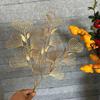 Materiais Florais para Véspera de Ano Novo Transfronteiriços, Eucalipto, Pequenas Frutas Vermelhas, Flores Artificiais Douradas para Festas de Natal e Ano Novo