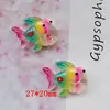 Nuevos Accesorios de Animales Marinos Pequeños Color Arcoíris Parche de Piruleta de Resina Accesorios para el Cabello de Niños Accesorios para Ropa