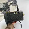 Bolso de Hombro Boston de Mano de Nicho para Mujer 2026 Nueva Moda Casual Bolso Cruzado Tejido Versátil Bolso Almohada
