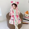 Bata de Baño Infantil Terciopelo Coral Bata de Noche Forro Polar Otoño e Invierno Niñas Niña Pequeña Pijama de Franela 2025 Nuevo Toalla de Baño