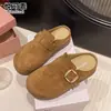 Mules casuais de bico fechado, sola grossa e macia, em couro legítimo para mulheres, novo lançamento outono 2026, slip-on, sapatos confortáveis Birkenstock