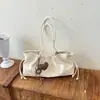 Bolso de hombro retro de nicho de lujo en piel suave para mujer, gran capacidad, perfecto para salidas de otoño y para ir al trabajo, estilo baguette bajo el brazo