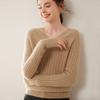 Suéter solto estilo preguiçoso feminino outono e inverno novo suéter de cashmere grosso com decote em V cor sólida costura torção top para mulheres