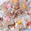 Miniatura de simulação mini bolo pão embalagem independente brincadeira de comida casa de boneca diy enfeites de modelo de comida