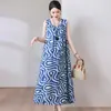 Vestido de algodón y seda superadelgazante y favorecedor para figura talla grande, estilo nuevo para usar como prenda exterior, juvenil, floral, sin mangas, holgado, casual, línea A