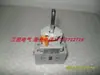 194E-A32-1753 B Tipo Mango Cuadrado de Hierro