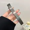 Presilha de Cabelo Simples Escovada de Linha Única Estilo Coreano para Mulheres, Presilha Bico de Pato Nova de Alta Qualidade 2025, Grande Acessório de Cabeça de Presilha de Metal