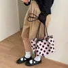Bolso Cubo de Gran Capacidad con Lunares 2026 Nuevo Bolso de Hombro Versátil Bolso de Mano de Alta Gama para Viajes Bolso Elegante de Axila