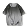Fondo Blanco Estilo Japonés Plano 2024 Nuevo Verano Ropa Holgada de Moda para Hombre Marca de Tendencia Camiseta de Manga Corta para Estudiante Color Degradado Medio