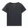 Elástico e estiloso, adequado para usar sozinho ou como camada interna, simples e adequado para o trajeto diário, gola redonda, respirável, estilo suave, blusa feminina de tricô de manga curta em branco