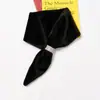 [Color Sólido] Bufanda de Felpa para Mujer con Cuello Cruzado de Piel Sintética de Visón con Imitación de Diamantes, Manguito Cálido para Cuello de Estudiante de Otoño e Invierno