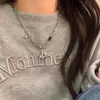 Collar de Corazón Negro Lava para Mujer, Moderno y Versátil, Cadena de Suéter Única con un Diseño Elegante, Cadena de Sudadera Personalizada para Hombre