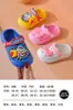 Nuevos Zapatos de Cueva para Niños Dibujos Animados Lindos Suela Suave Ligeros Cómodos Sandalias Baotou de Doble Uso para Interiores y Exteriores Venta al por Mayor