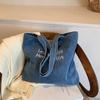 Bolso de hombro informal con letras vaqueras vintage, bolso de mano de gran capacidad, bolso de moda para la axila, otoño e invierno, 2024
