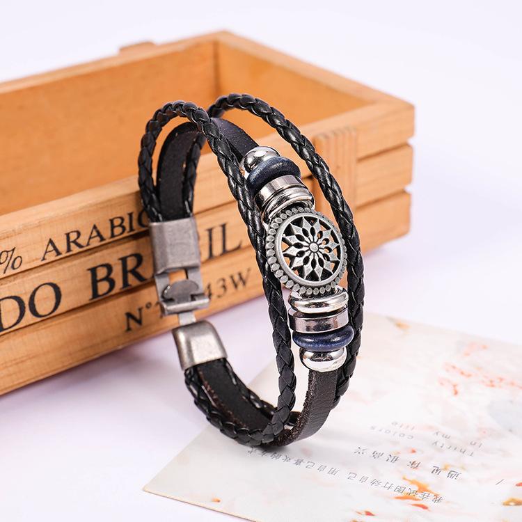 12428584389_1585760407