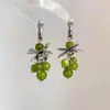 Collar y Pendientes de Uva Verde Estilo Bosque de Verano, Frescos y a la Moda, Realza el Cutis, Diseño Suave y Elegante, Cadena para Clavícula para Mujer