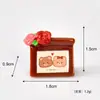 Produto Novo Original Loja de Sobremesas Ursinho Simulação Ursinho Dia dos Namorados Série Rosa Resina 3D Casa de Brinquedo Pequeno Ornamento