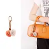Pingente de Bolsa com Franja Bola de Amora Estilo Igual de Zhang Yuanying Pingente de Chaveiro Série Miu Acessórios para Bolsas de Roupa Pingente de Calça