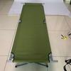 Silla de playa conveniente para acampar al aire libre, cama plegable para ocio, estructura de tubo de hierro, cama de campamento, impresión de LOGOTIPO publicitario