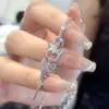 Pulseira de Flor com Zircônia Super Brilhante Estilo Quente 2025 para Mulheres, Pulseira Exquisita de Nicho de Alto Padrão, Joia de Mão Simples e Versátil