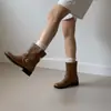 2026 Moda Coreana Otoño/Invierno Nuevas Botas Retro de Vaquero Occidental de Media Pantorrilla Tacón Grueso Botas de Moda Hebilla de Cinturón Botas de Caballero