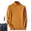 Suéter de punto de lana para hombre de otoño e invierno, cuello alto, suéter de lana casual de cuello semi-alto, suéter básico de cuello redondo para venta al por mayor