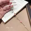 Nuevo Pulsera de Tela Estilo Retro Francés de Cinco Pétalos Láser Trébol de Cuatro Hojas Joyería de Mano Versátil de Lujo Ligero